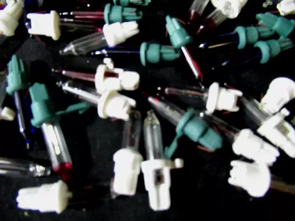 Lot of 69 Replacement Christmas Lights & Fuses 53 Mini Lights 16 Fuses Clear