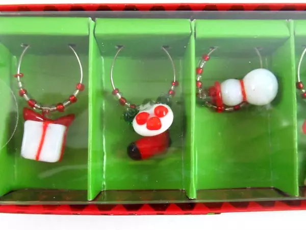 Pier 1 Christmas Wine Glass Drink Charms Set of 6 In Original Box