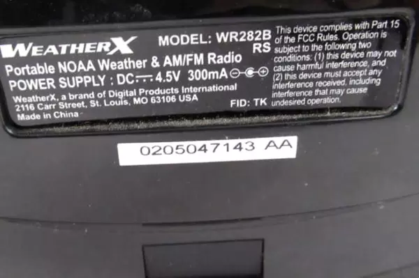 WeatherX WR282B Portable NOAA Weather Band AM/FM Radio AC/DC YP-004 Adpater