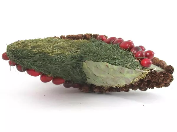 Nature Themed Star Christmas Table Or Shelf Decoration Pinecones Cranberries