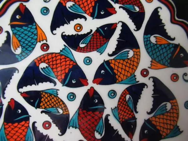 Iznik Designs Ceramic Trivet Yetik Sanat Koi Fish Made in Turkey