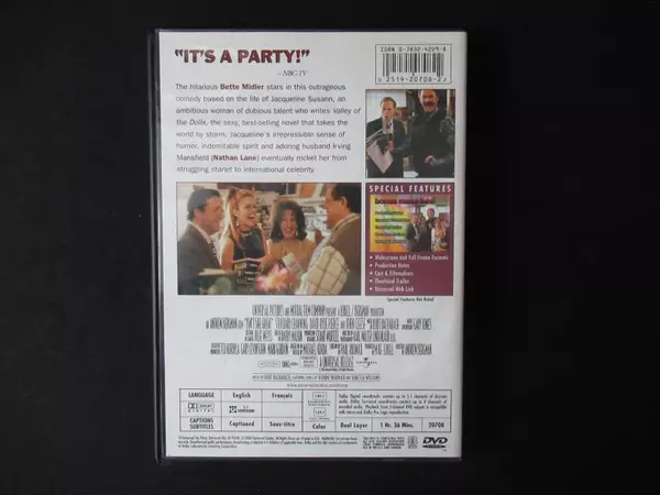 Isn' She Great Bette Midler Nathan Lane Rated R 2000 Universal Studios DVD Video