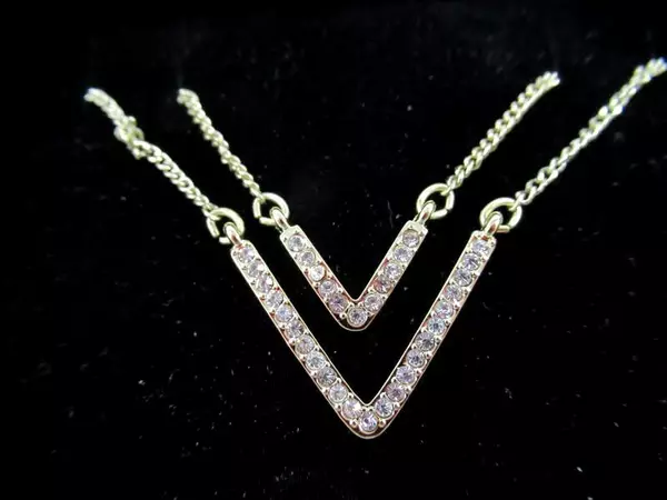 Victoria's Secret Necklace Bracelet Set Double V Crystal Gold Toned Jewelry Set