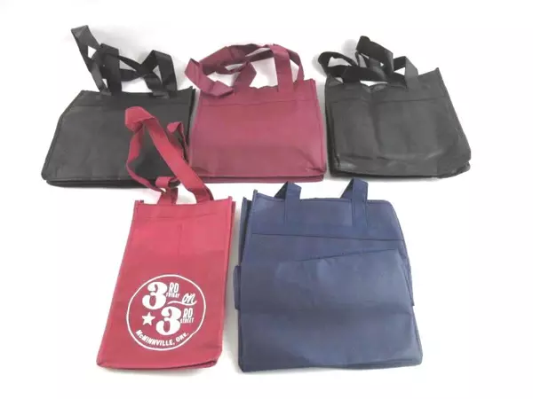 Lot of 5 Wine Reusable Tote Bags Eco Holds 2-6 Bottles Elizabeth Chamber Cellars