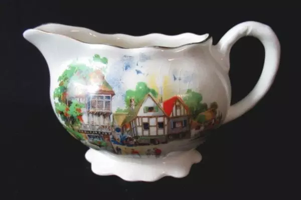 Lancaster Sandland Ltd. English Ware Creamer And Sugar Bowl Down Somerset Way