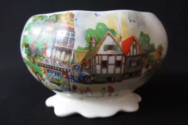 Lancaster Sandland Ltd. English Ware Creamer And Sugar Bowl Down Somerset Way