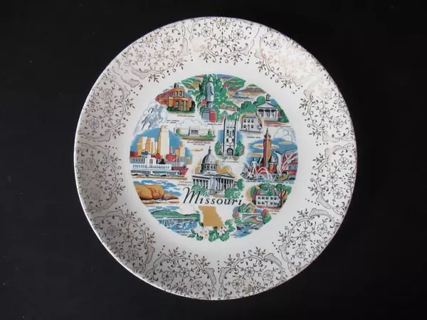 Vintage 9 Inch Collector's Plate State of Missouri Landmarks Made in USA 22K