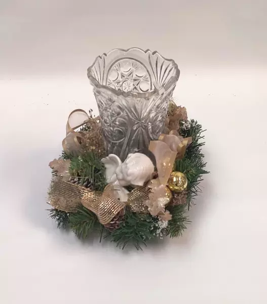 Lot 3 Christmas Table Decor 2 Pier 1 Gold Swirl Salad Plates Candle Centerpiece
