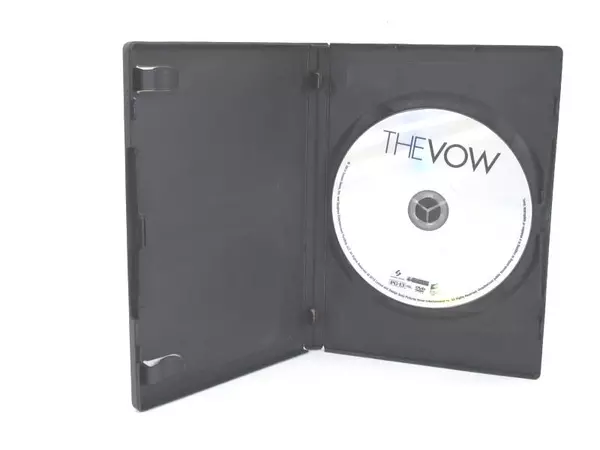 The Vow Rachel McAdams Channing Tatum Spy Glass Entertainment PG-13 2012