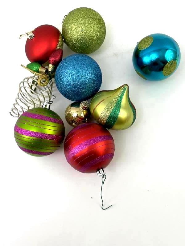 Lot of 10 Christmas Ornaments With Glitter Ball