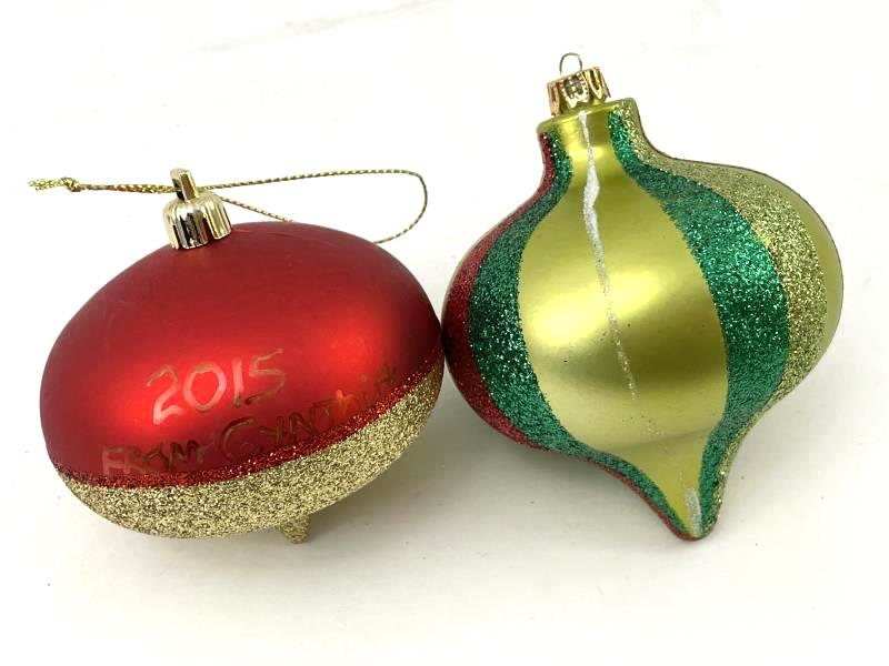 Lot of 10 Christmas Ornaments With Glitter Ball