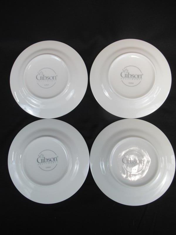 Set of 4 Gibson 6" Saucers Plates Holiday Gold Pattern White Green Red Holly