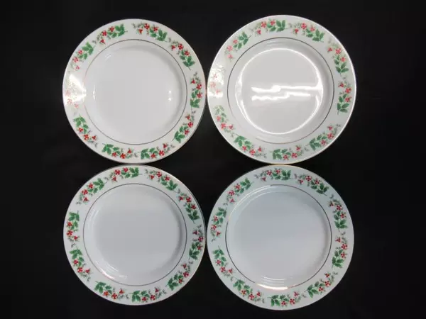 Lot of 4 Gibson Salad Plates Holiday Gold Pattern White Red Green Holly 7.5"