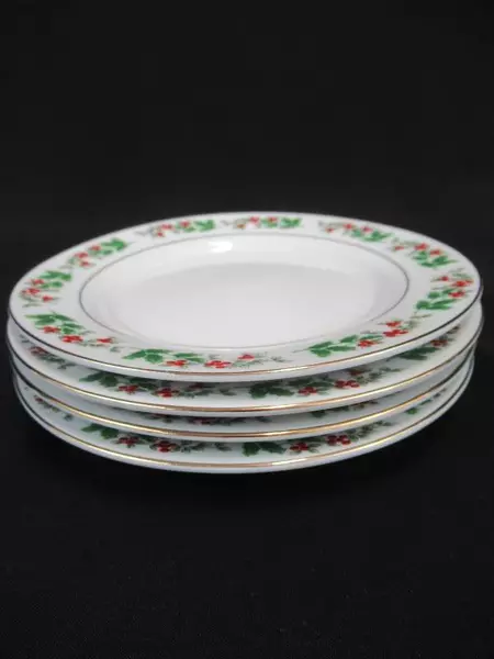 Lot of 4 Gibson Salad Plates Holiday Gold Pattern White Red Green Holly 7.5"
