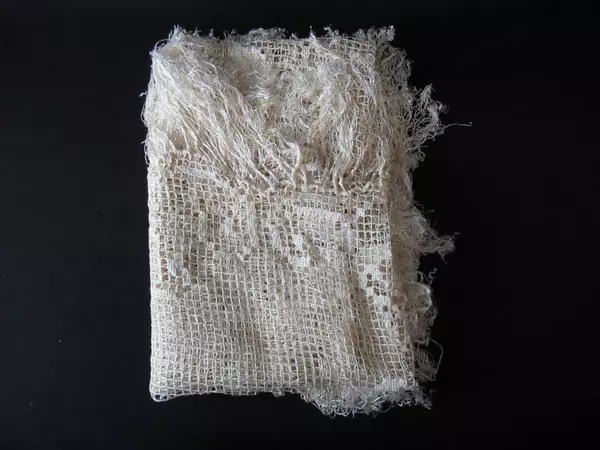 Vintage Oval Cream Beige Doily Table Cloth Knit Satin Fringe Floral Handmade