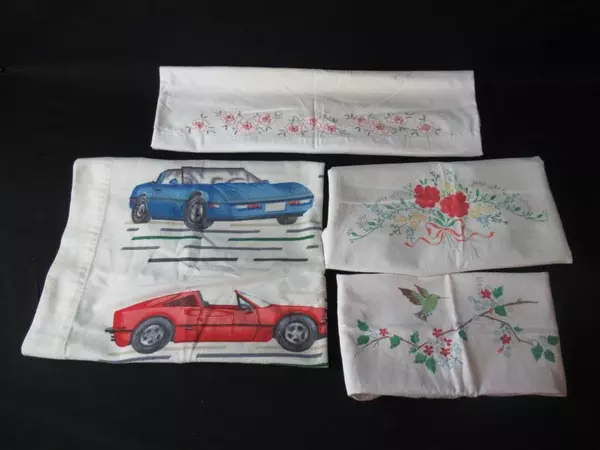 Lot of 7 Vintage Pillowcases For Fabric Cutters Lot Solid Floral Flannel Jersey