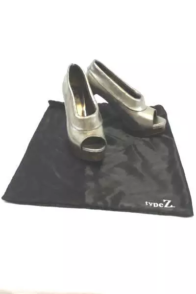 Type Z Peep Toe 4 and a Half Inch High Heels Metallic Gunmetal Size 6 and a Half