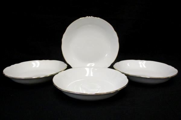 Set of 4 Bowl's 7.5" Crescent China by Ranmaru Golden Shell Japan White