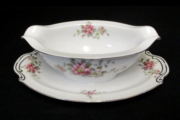 8" Gravy Boat w/ 10" Plate Spring Time China White Platinum Gilt Primrose Vine