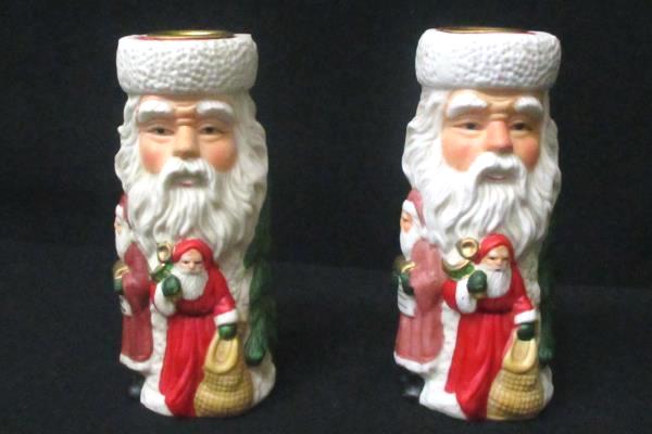 Mixed Holiday Lot: 4 Place Mats Set of Taper Candle Holders Poinsettia Dollie