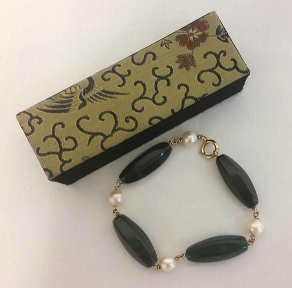 Vintage Austrian Dark Green & Pearl Bracelet w/ Gold Tone Clasp Made In Austria