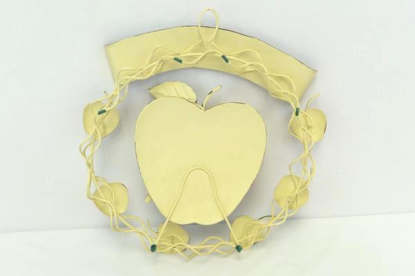 Welcome Metal Apple Hanging Wreath Decoration Home Decor Outdoor Indoor Country