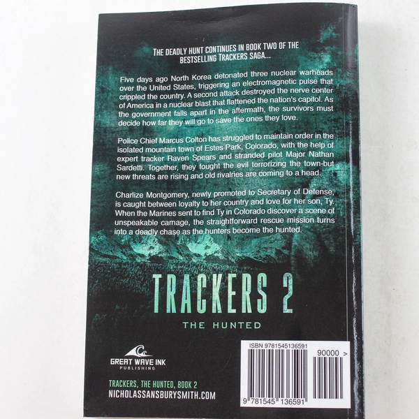 Trackers 2 The Hunted by Nicholas Sansbury Smith 2016 Paperback Good Condition