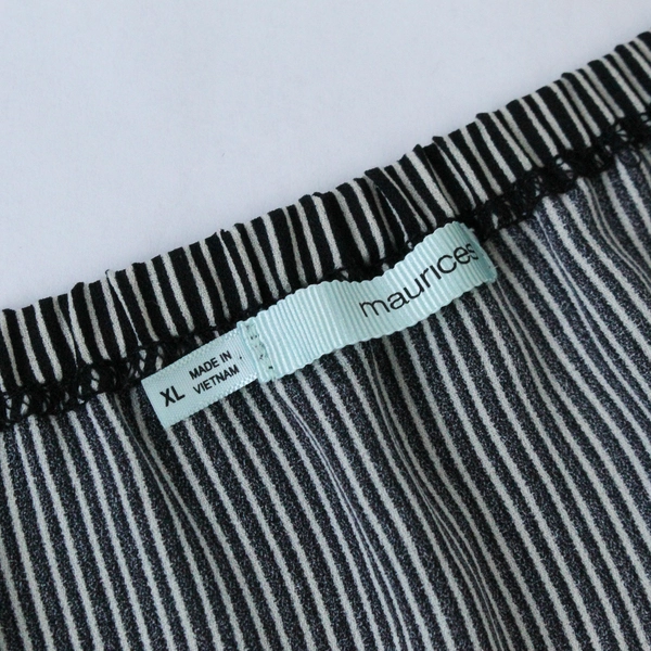 Maurices Shirt Top Blouse Women's XL Black White Short Puff Sleeves