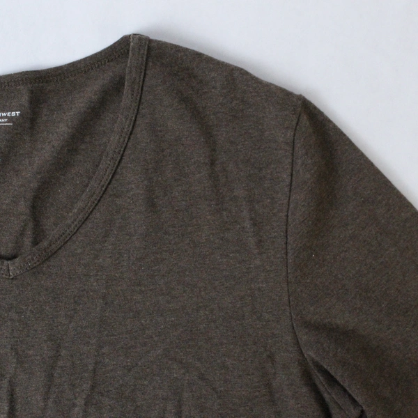 Great Northwest Brown Jersey Knit Long Sleeve Shirt Women's Sz M V Neck Top
