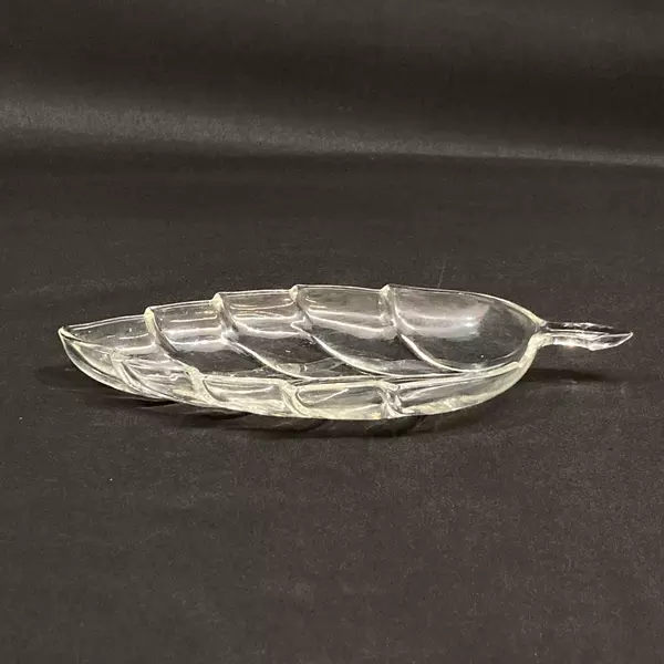 Vintage Clear Glass Leaf Shaped Candy Nut Bonbon Dish