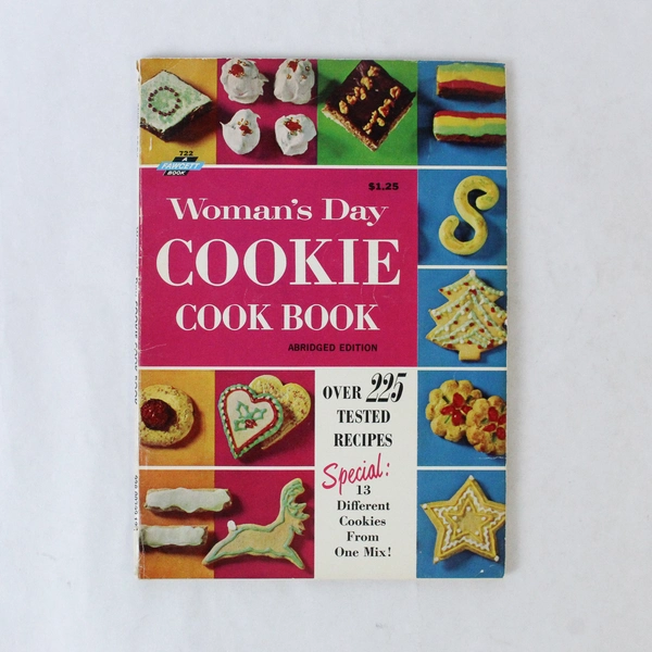 Vintage 1966 Woman's Day Cookie Cookbook Paperback, Pre-Owned, Good Condition