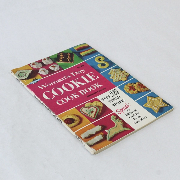 Vintage 1966 Woman's Day Cookie Cookbook Paperback, Pre-Owned, Good Condition
