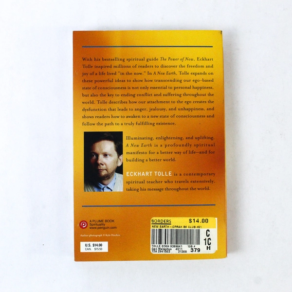 A New Earth Awakening to Your Life's Purpose by Eckhart Tolle Paperback 2006