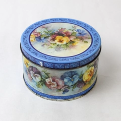 Giftco Chocolate Specialties Pansy Flower Design Chocolate Tin 3 Inch w/ Lid