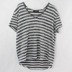 A New Approach White and Gray Striped Knit T-Shirt Women's Size XL