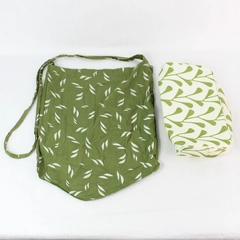 2 PC Lot of Green and White Leaf Pattern Tote Bag and Cosmetic Bag