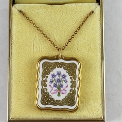Vintage Franklin Mint Mini Valentine Pendant Porcelain 12K Gold Plating Necklace