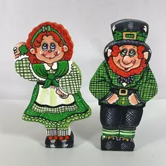 Vintage Hand Painted Wooden St Patricks Day Leprechaun Couple Figurines 