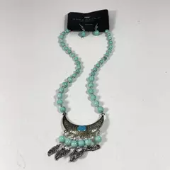 Super Star Accessories Imitation Turquoise Bead Necklace Earring Set Open Pkg