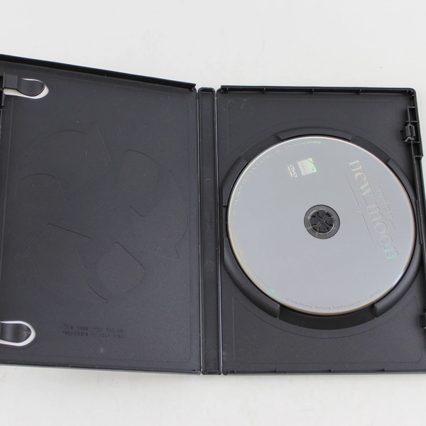 The Twilight Saga New Moon DVD Single Disc Edition Good Pre-Owned