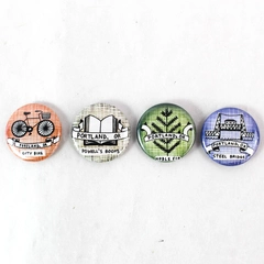 Lot of 4 Powell’s Book Store Portland Oregon Souvenir Pin Back Buttons Pins