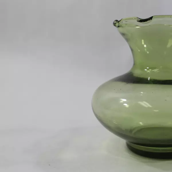 Small Green Glass Vase Ruffled Anchor Hocking Crafts Water Plants Terrarium