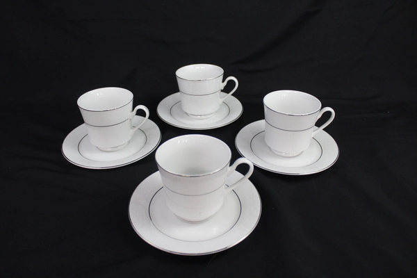 Set of 4 Sango White On White 1079 Cups And Saucers Victorian Lace