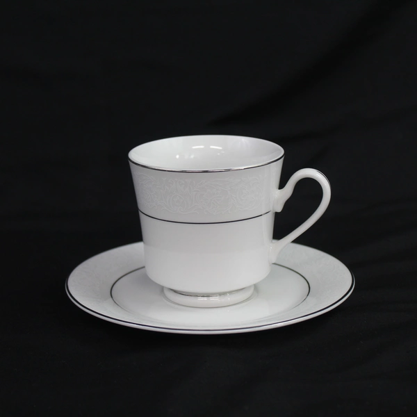 Set of 4 Sango White On White 1079 Cups And Saucers Victorian Lace