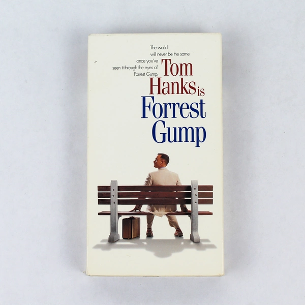 Forrest Gump 1995 VHS Tape PG13 Paramount Pictures Tom Hanks