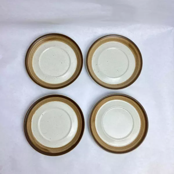 Lot of 4 Mikasa Potters Art Buckskin Saucer Plates Dinnerware Cream Brown