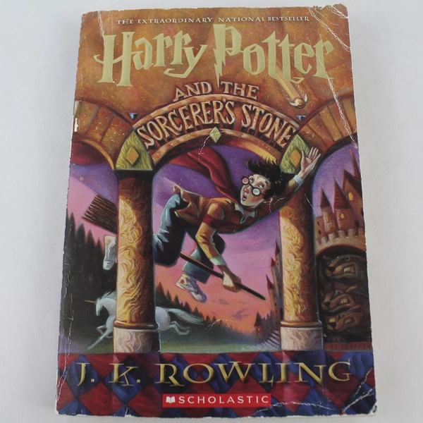 Harry Potter and the Sorcerer's Stone Book J.K. Rowling Scholastic Paperback