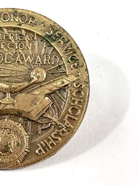 Vintage Maco Gold Tone American Legion School Award Pin Scholarship Honor