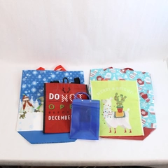 Lot of 5 Christmas Reusable Gift Bags with Double Handles Holiday Decor