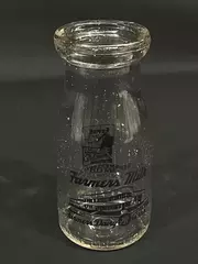 Farmers Dairy Assoc Half Pint Milk Bottle Clear Glass Pre-Owned